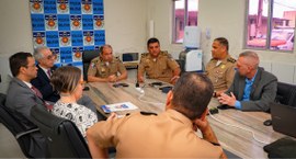 Mais de 6,8 mil policiais militares e 590 viaturas serão empregados na operação montada para gar...