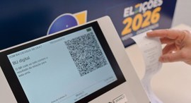 Após o encerramento da votação, a partir das 17h, resultados parciais foram acompanhados, em tem...