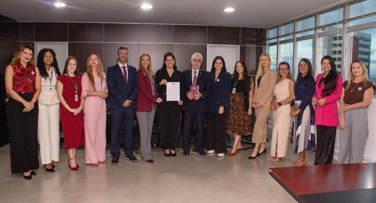 Advogadas apresentam ao TRE protocolo de defesa e acolhimento