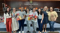 TRE/AL comemora o Natal com colaboradores terceirizados