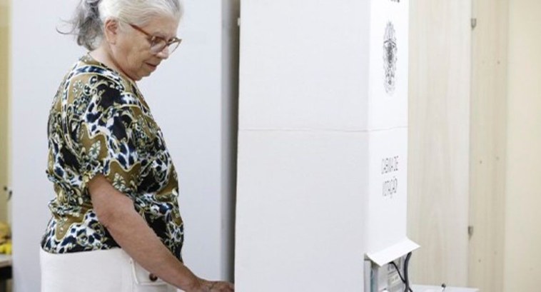 Voto do eleitorado 70+ é fundamental para a cidadania e a democracia brasileiras