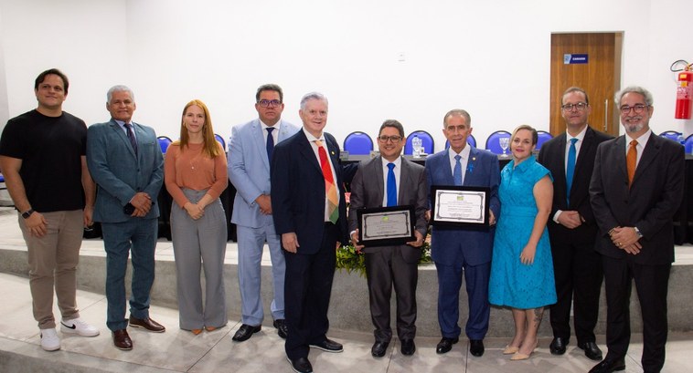 TRE-AL Diretor da EJE e chefe de cartório da 31ª Zona são homenageados em Major Izidoro Diretor da EJE e chefe de cartório da 31ª Zona são homenageados em Major Izidoro