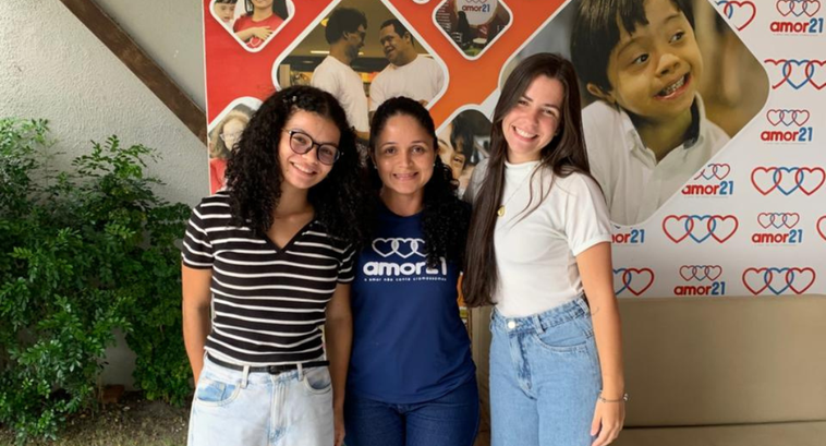 TRE-AL faz doação de tampinhas plásticas para o Instituto Amor 21