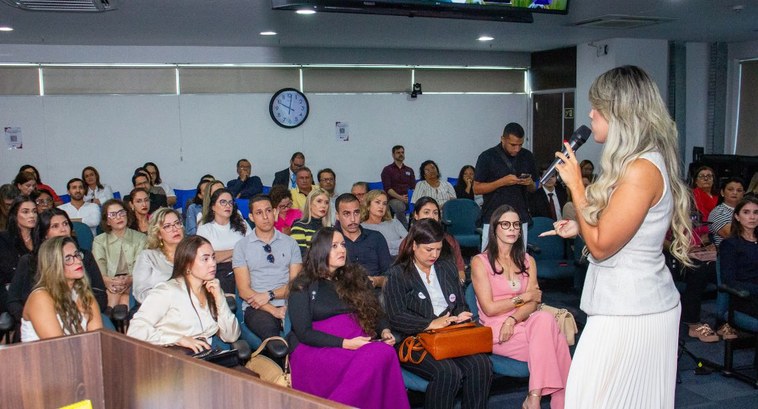 TRE-AL: PALESTRA TRE-AL promove “Diálogos pela Vida” e reforça compromisso no enfrentamento à violência doméstica