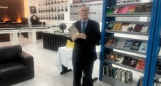 Presidente prestigia troca de livros organizada pela biblioteca do TRE-AL