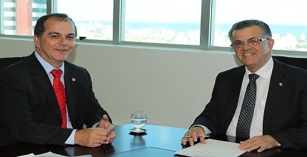 TRE-AL - Reunião deputado Ronaldo Medeiros Presidente do TRE/AL recebe o deputado Ronaldo Medeiros