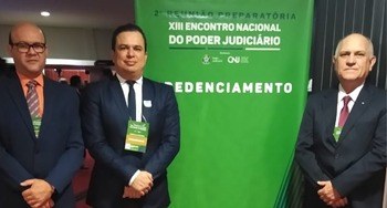 Participaramm do encontro presidentes dos Tribunais, corregedores dos diferentes segmentos de Ju...