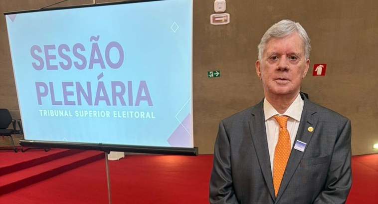 TRE-AL: SESSÃO PLENÁRIA Presidente do TRE/AL prestigia sessão de abertura do 2º semestre forense