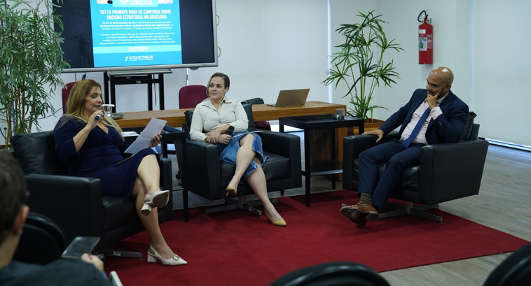 TRE-AL, TRT-AL e TJAL discutem racismo estrutural no Poder Judiciário TRE-AL, TRT-AL e TJAL discutem racismo estrutural no Poder Judiciário