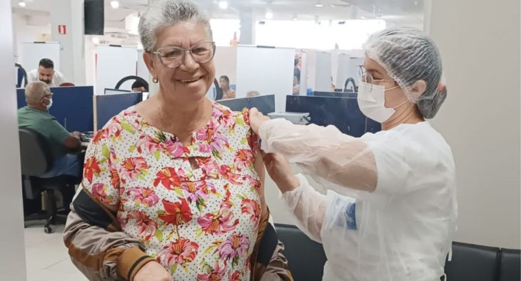 TRE-AL: VACINAÇÃO Campanha de vacinação beneficia servidores do Fórum Eleitoral em Maceió