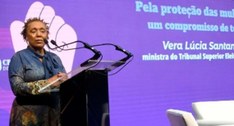 Ministra Vera Lúcia reitera importância de mais mulheres no poder