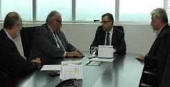 Visita cortesia ex governador