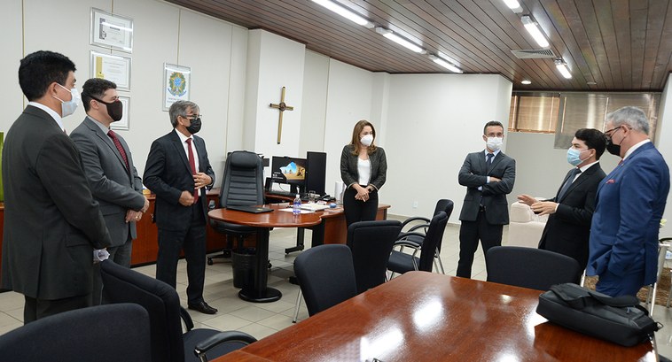 TRE-PB visita do diretor da EJE-AL Juiz diretor da EJE-AL visita TRE-PB