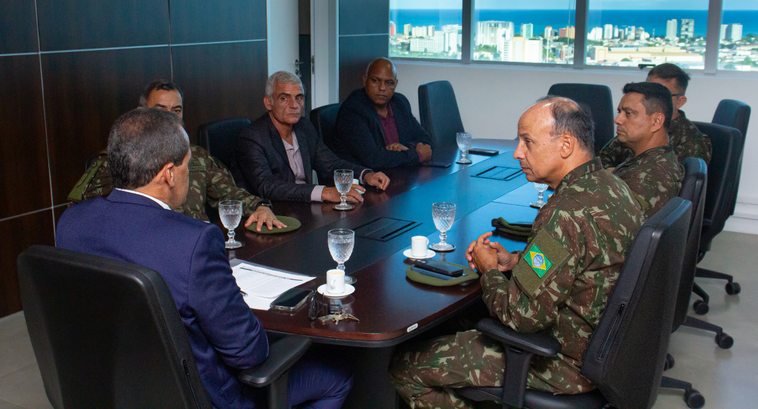 TRE recebe generais do Exército para iniciar planejamento das eleições