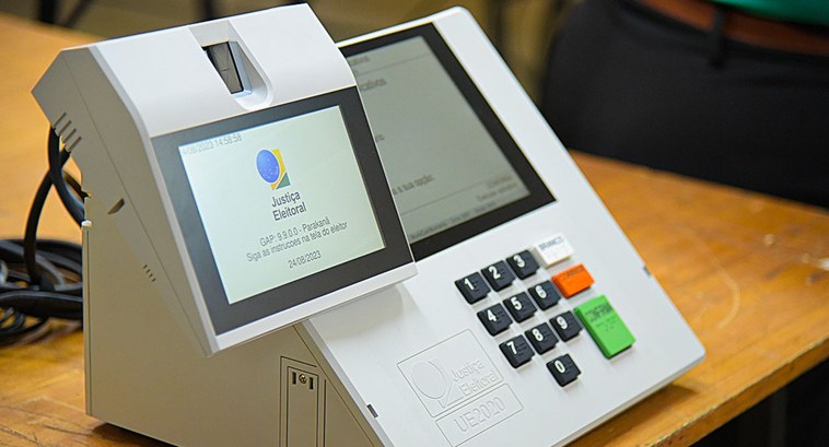 TRE-TO realiza cessão de urnas eletrônicas para eleições do Conselho Tutelar TRE-TO realiza cessão de urnas eletrônicas para eleições do Conselho Tutelar