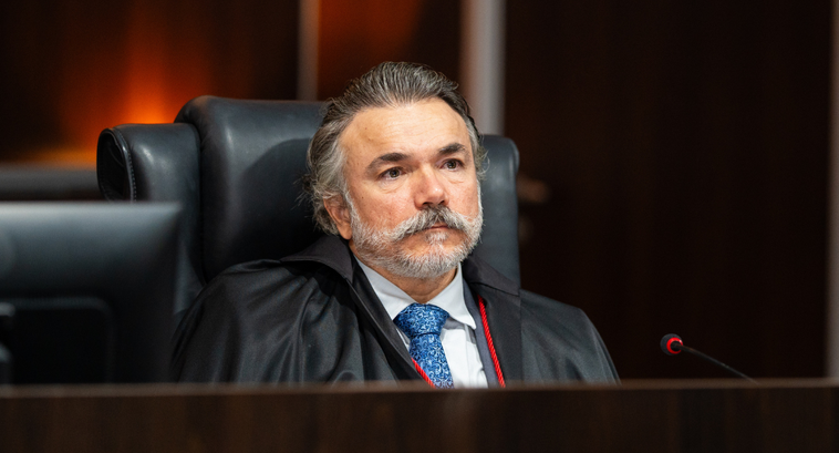 A decisão foi proferida no último sábado (29) pelo desembargador eleitoral Rosmar Antonni Rodrig...