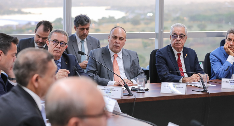 O encontro reuniu presidentes e representantes de 24 Tribunais Regionais Eleitorais para discuti...