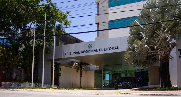 Os motoristas também não podem pedir voto dentro dos veículos